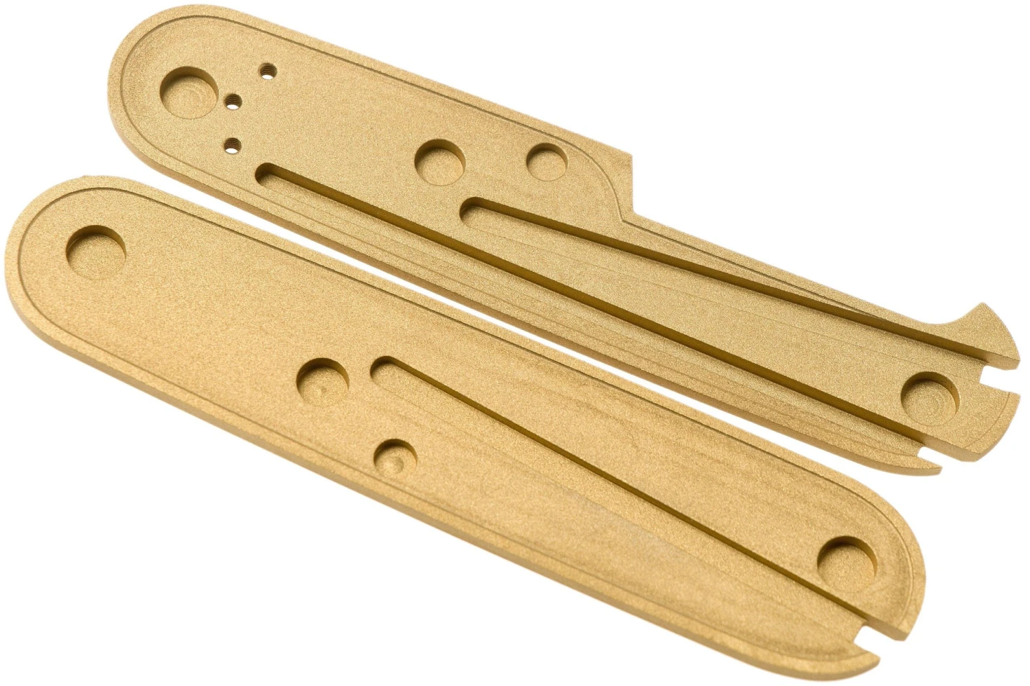 Daily Customs 91.2+ Labyrinth Pattern, Brass P10009003 Cachas Victorinox 4 Daily Customs 91.2+ Labyrinth Pattern, Brass P10009003 Cachas Victorinox - Imagen 2