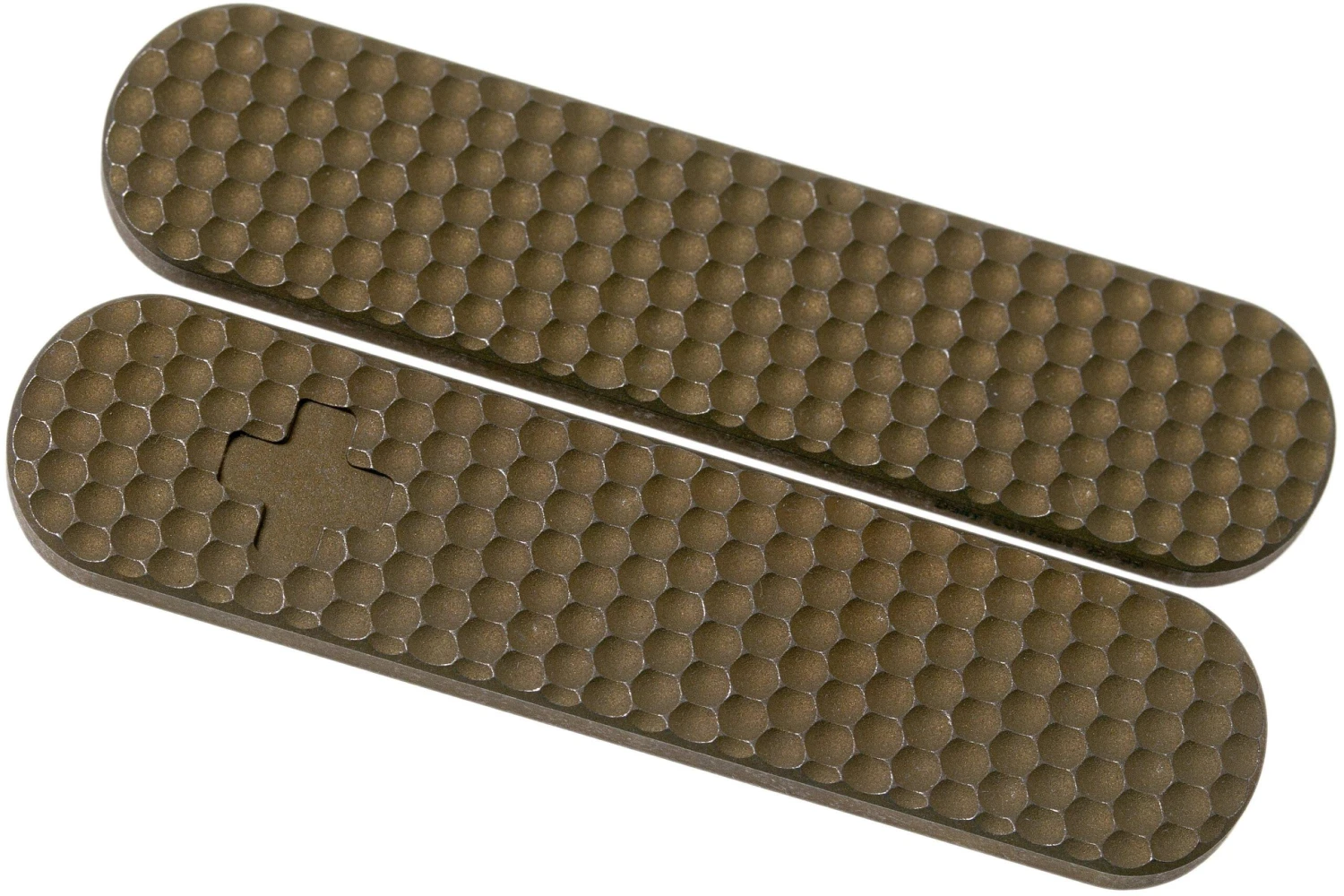 Daily Customs 58.2 Golfball Pattern, Rusty Titanium P10009497 Cachas Victorinox 3 Daily Customs 58.2 Golfball Pattern, Rusty Titanium P10009497 Cachas Victorinox