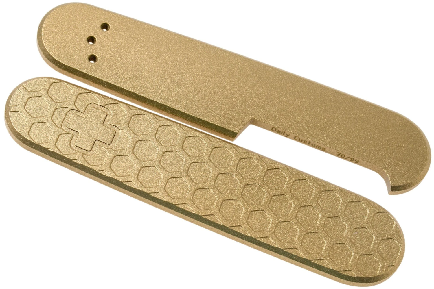 Daily Customs 91.2 Honeycomb 2D Pattern, Brass P10011808 Cachas Victorinox 3 Daily Customs 91.2 Honeycomb 2D Pattern, Brass P10011808 Cachas Victorinox