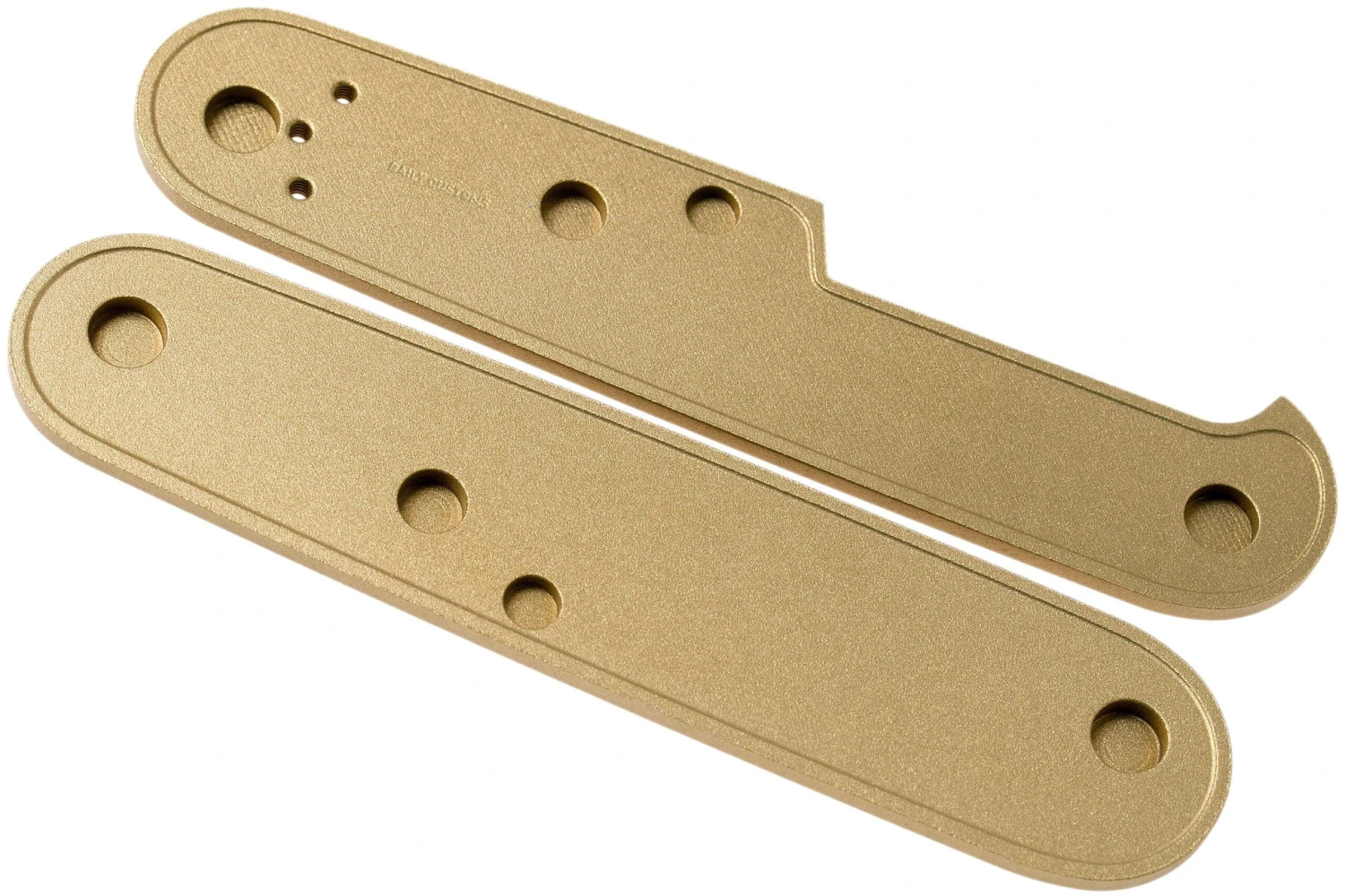 Daily Customs 91.2 Honeycomb 2D Pattern, Brass P10011808 Cachas Victorinox 4 Daily Customs 91.2 Honeycomb 2D Pattern, Brass P10011808 Cachas Victorinox - Imagen 2