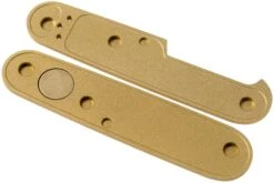 Daily Customs 91.3 Fluted BS Pattern, Brass P10012438 Cachas Victorinox -Knives And Tools Comercio DSP10012438 02 daily customs