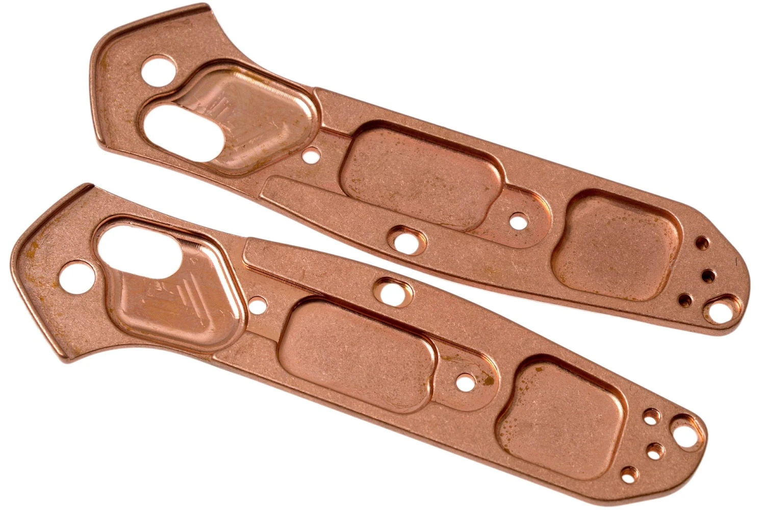 Flytanium Benchmade 945 Mini Osborne Scales, Cobre 4 Flytanium Benchmade 945 Mini Osborne Scales, Cobre - Imagen 2