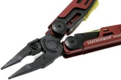 Leatherman Signal Crimson Red Multiherramienta De Supervivencia 832745, Funda Nailon -Knives And Tools Comercio LE832743 02 leatherman