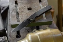 Ruike P801-SB Black Navaja, Black Oxide Finish 19 Ruike P801-SB Black Navaja, Black Oxide Finish -Knives And Tools Comercio RUP801 SB 09 ruike knives sfeerfoto