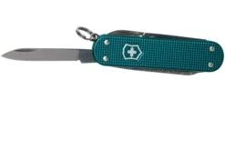 Victorinox Classic SD Alox Colours, Wild Jungle 0.6221.242G Swiss Navaja -Knives And Tools Comercio VT0 6221 242G 03 victorinox