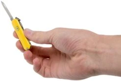 Victorinox Classic SD Amarillo 0.6223.8 Navaja Suiza 12 Victorinox Classic SD Amarillo 0.6223.8 Navaja Suiza -Knives And Tools Comercio VT0 6223 8 05 victorinox