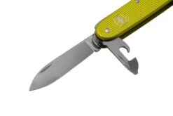 Victorinox Pioneer X Alox Limited Edition 2023, 0.8231.L23 Electric Yellow, Navaja Suiza -Knives And Tools Comercio VT0 8231 L23 03 victorinox