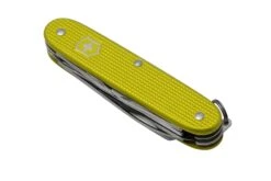 Victorinox Pioneer X Alox Limited Edition 2023, 0.8231.L23 Electric Yellow, Navaja Suiza -Knives And Tools Comercio VT0 8231 L23 05 victorinox