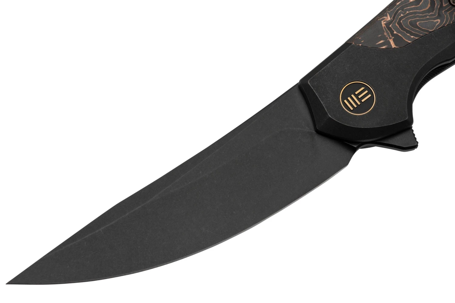 WE Knife Merata, WE22008B-1 Limited Edition, Black Titanium, CopperFoil Carbonfiber, CPM 20CV Navaja 5 WE Knife Merata, WE22008B-1 Limited Edition, Black Titanium, CopperFoil Carbonfiber, CPM 20CV Navaja - Imagen 3
